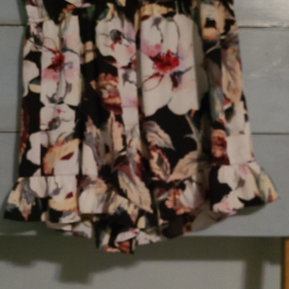 Romper - Picture 4 of 4
